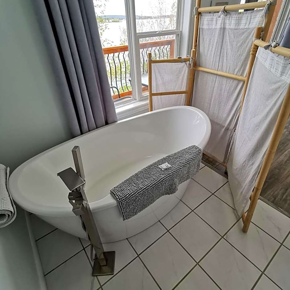 Knotty Pine Ocean Front Suite - Adults Only