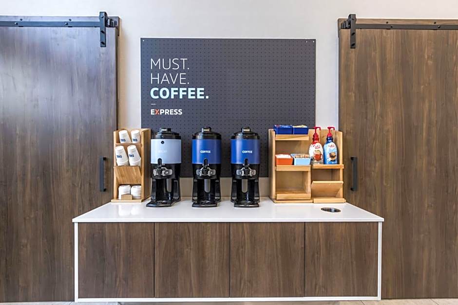 Holiday Inn Express Calgary South By IHG