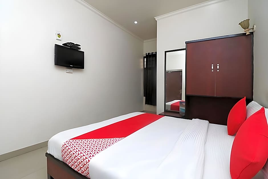 Hotel Ravi Palace
