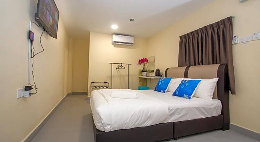 Southern Tip Hotel - City & 100m walk to McDonald's & FREE DOBI