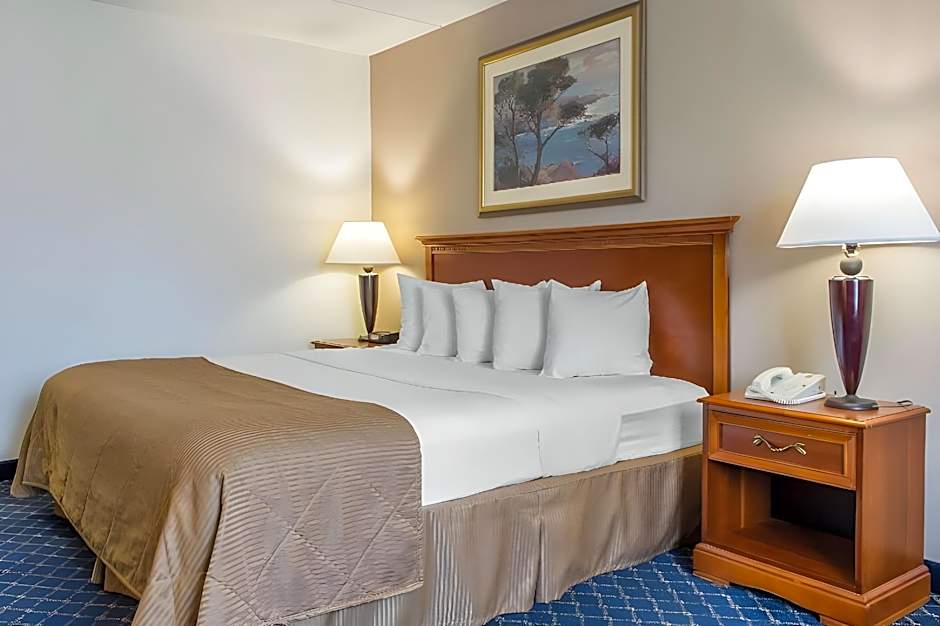 Clarion Hotel & Conference Center