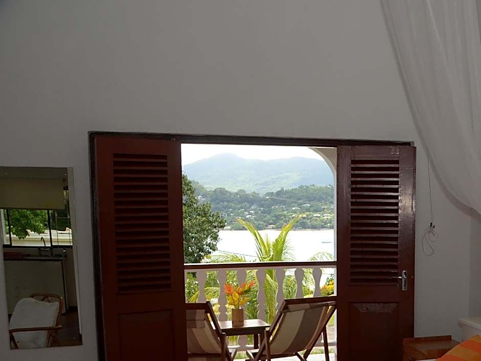 La Residence Villas & Studios