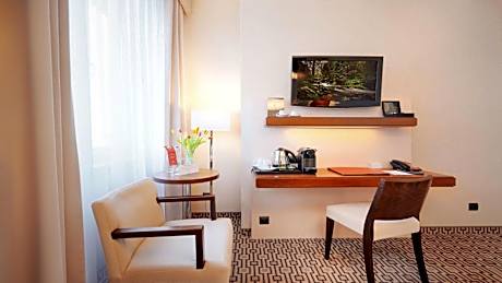 Standard King Room