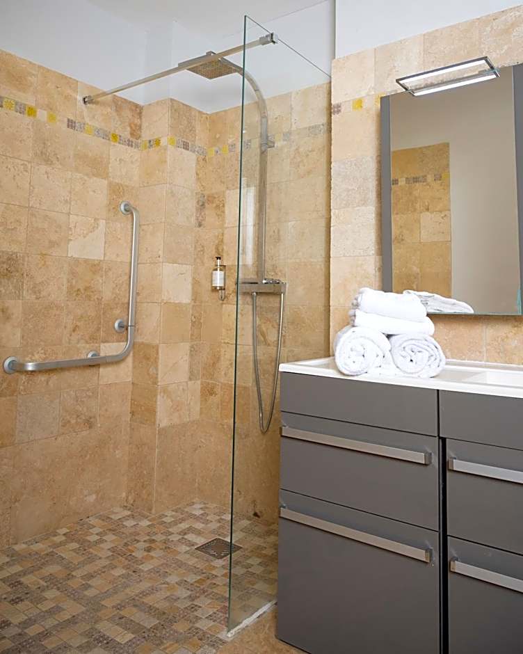 Hotel La Ciotat - A deux pas de l'eau