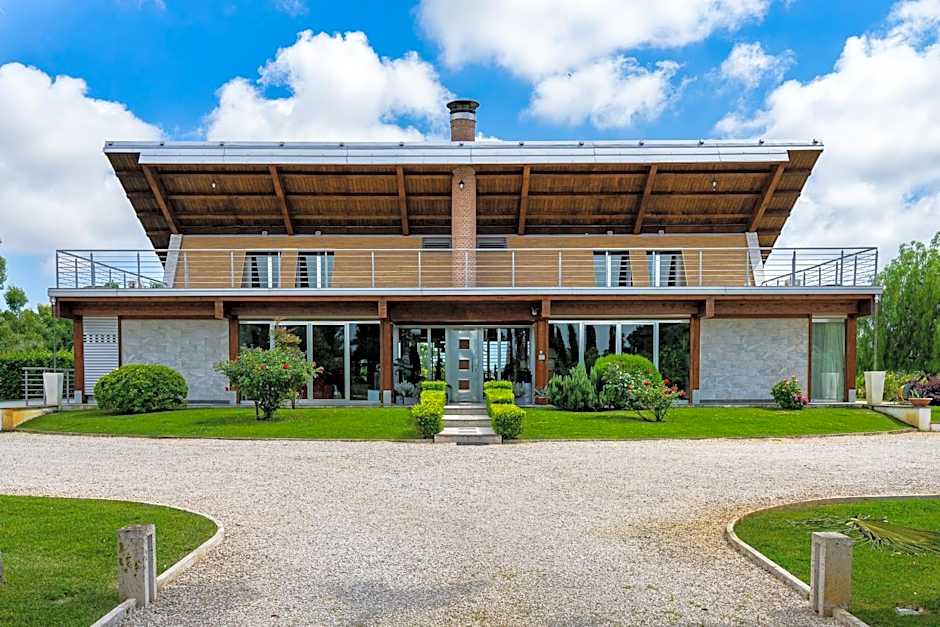 Casale Delle Ronde B&B