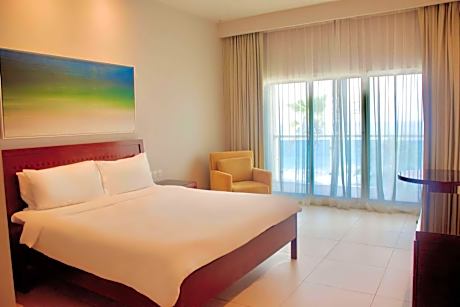 Suite with Balcony and Ocean View