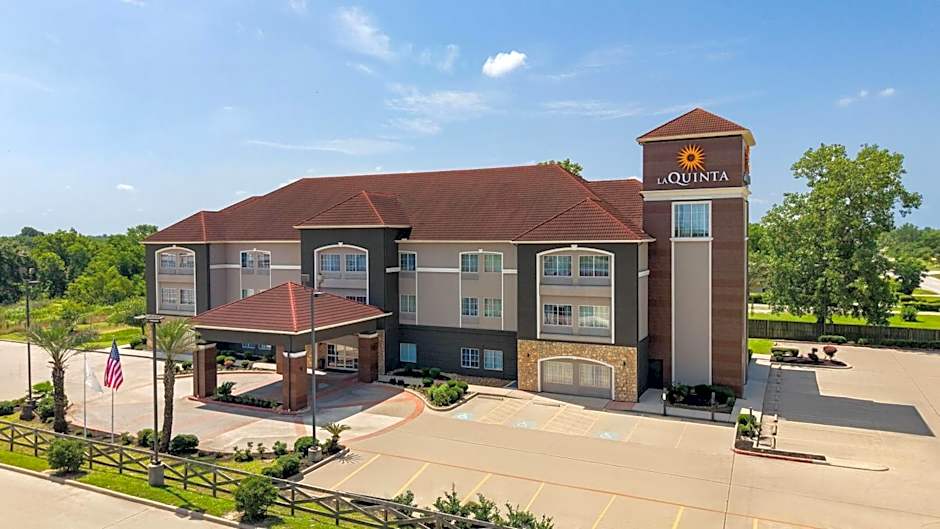 La Quinta Inn & Suites by Wyndham Brookshire