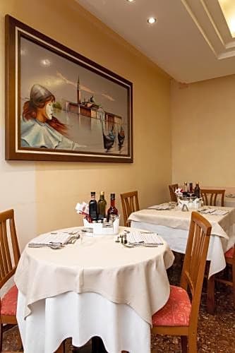 Hotel Telenia