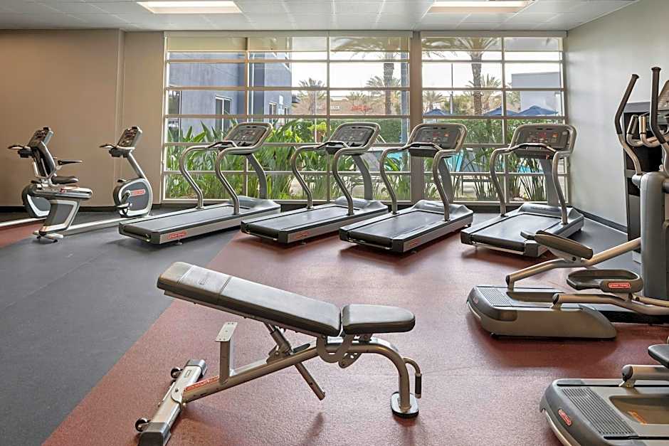 Courtyard by Marriott Long Beach Airport