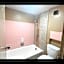 Hallmark Inn By OYO Fort Wayne