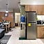 MaRoy Suites at Asteria Residences (Near NAIA with free Parking+Fiber Internet)