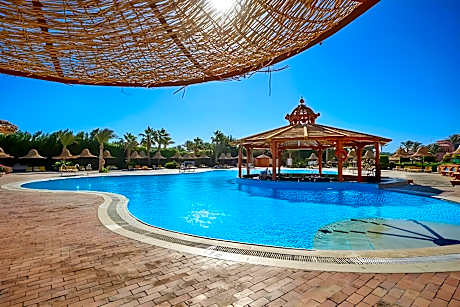 Parrotel Aqua Park Resort