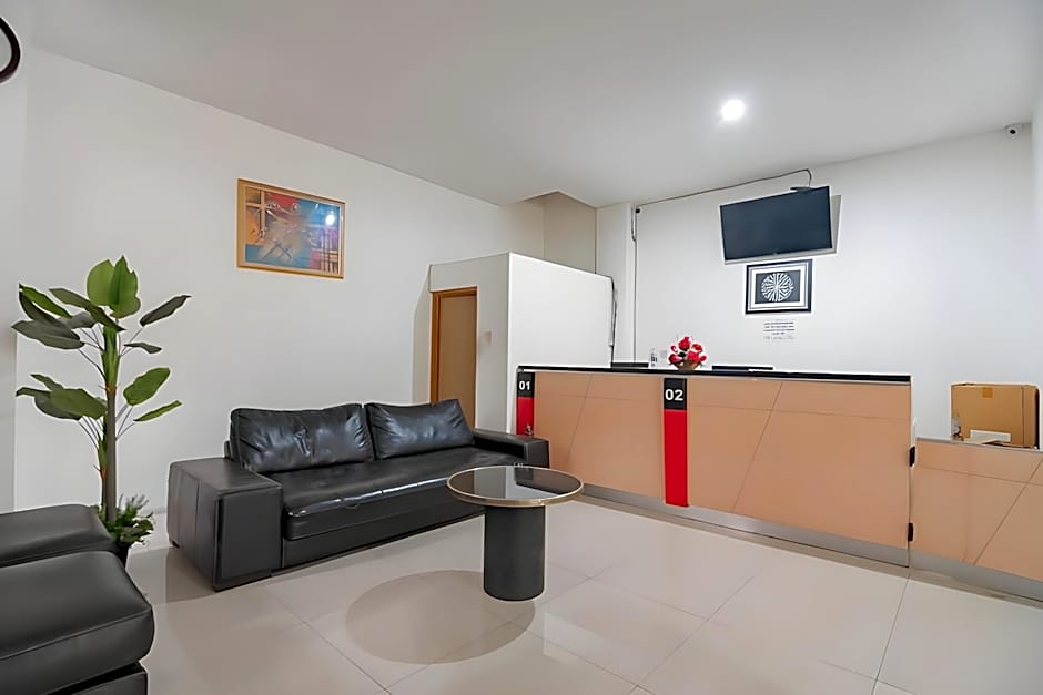 RedDoorz near Exit Toll Moh Toha