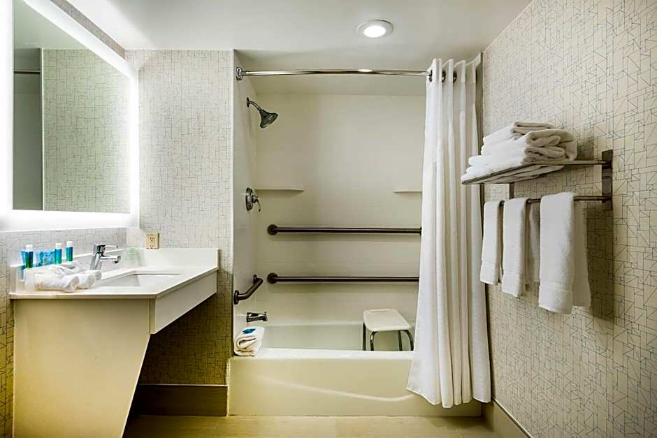 Country Inn & Suites by Radisson, Downtown Albany New York