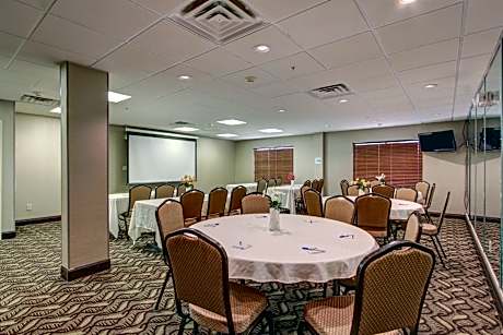 Holiday Inn Express Savannah South I-95 - Richmond Hill By IHG