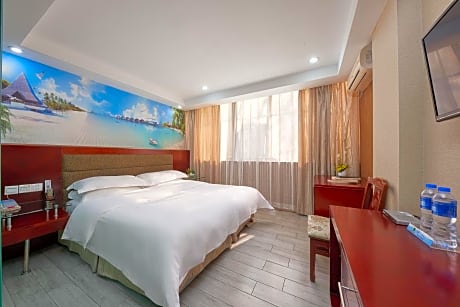 Business Queen Room