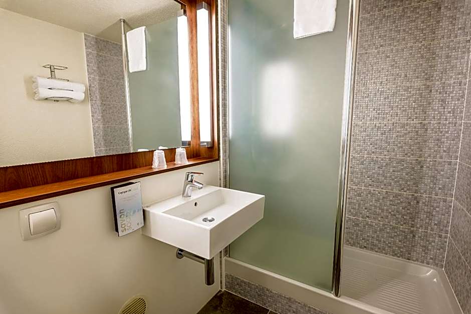 Campanile Toulouse Nord - Sesquieres