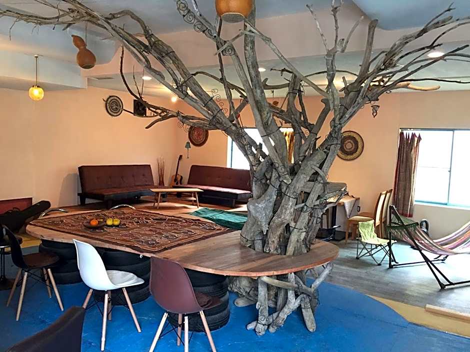 Organic Guesthouse & Cafe OHANA