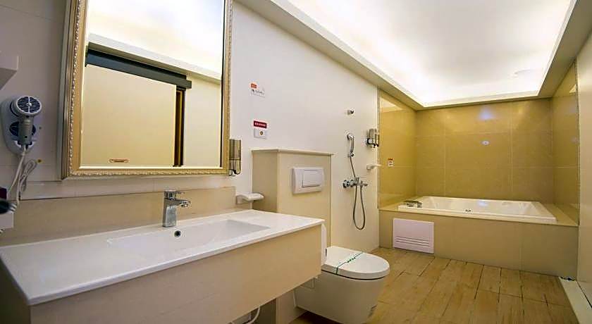 M Garden Business Hotel