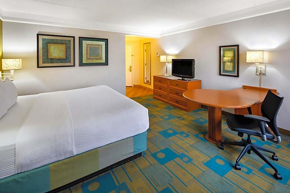 La Quinta by Wyndham Haywood Mall-Near Greenville Downtow