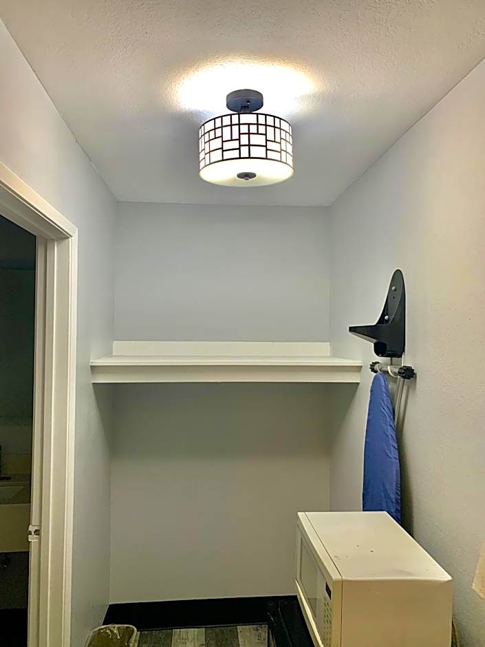 Rodeway Inn Midland South