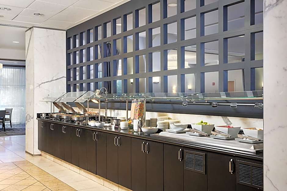 Renaissance Chicago O'Hare Suites Hotel