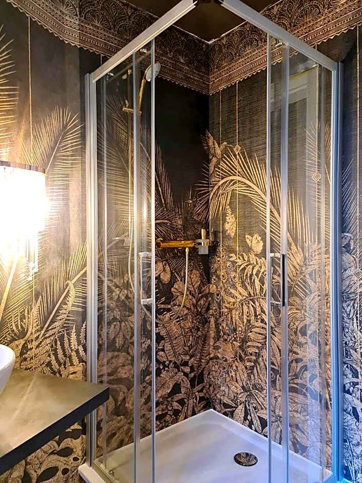 The Henry Self Check-In Guesthouse