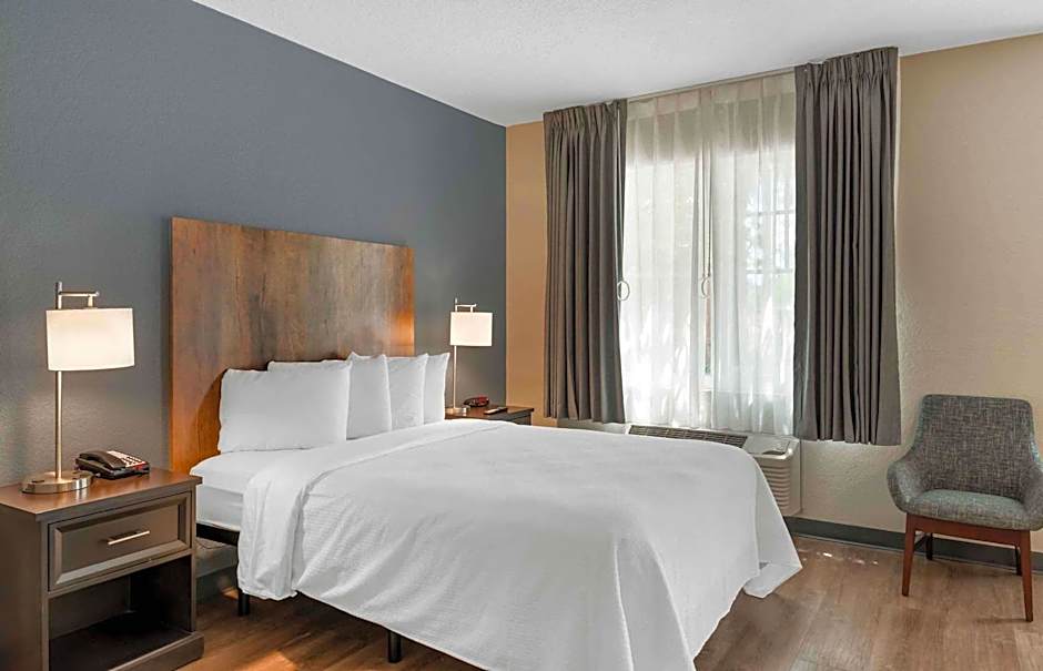 Extended Stay America Premier Suites - Fort Lauderdale - Cypress Creek - Park North