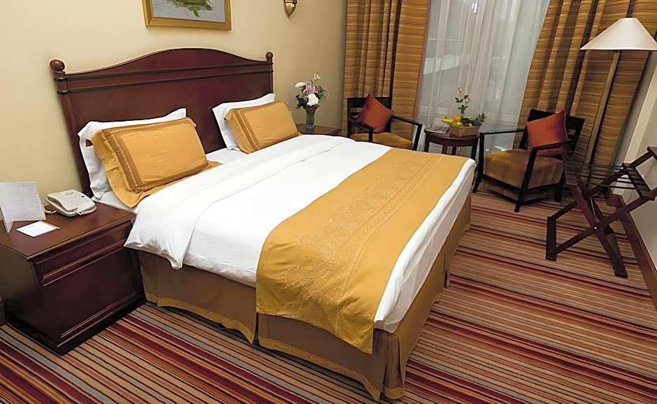 Rayan Hotel