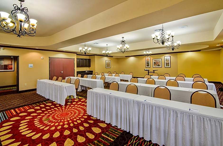 Holiday Inn Express Hotel & Suites Terrell By IHG