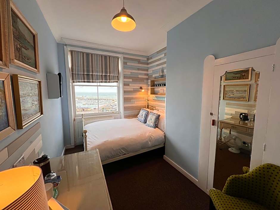 The Royal Harbour Hotel