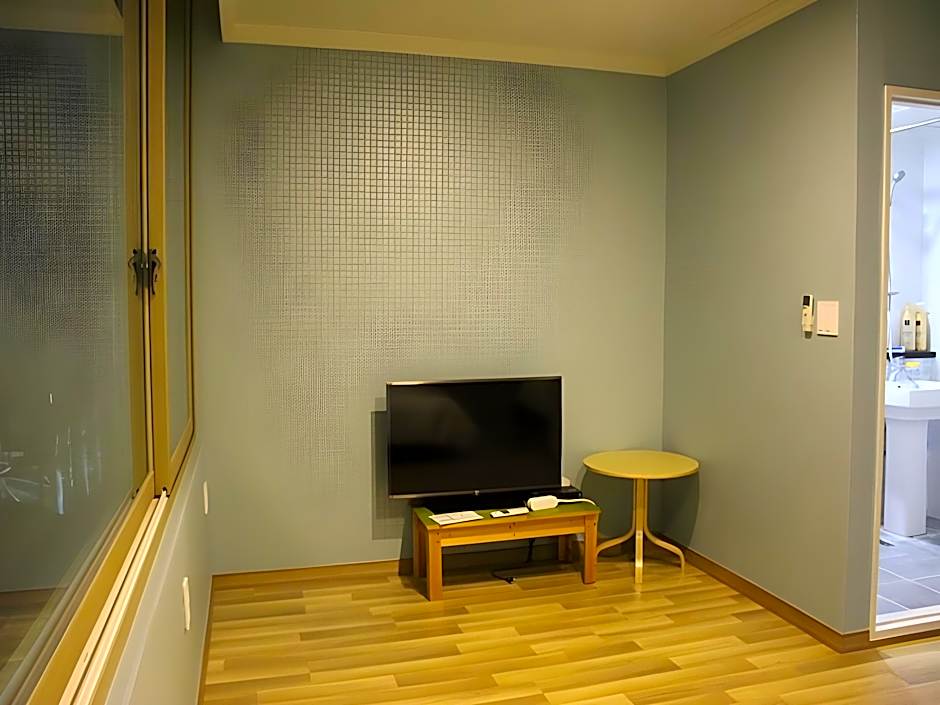 Bexco Hostel B&B