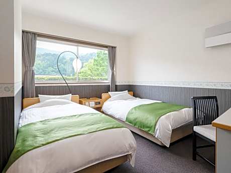 Standard Twin Room with Garden View