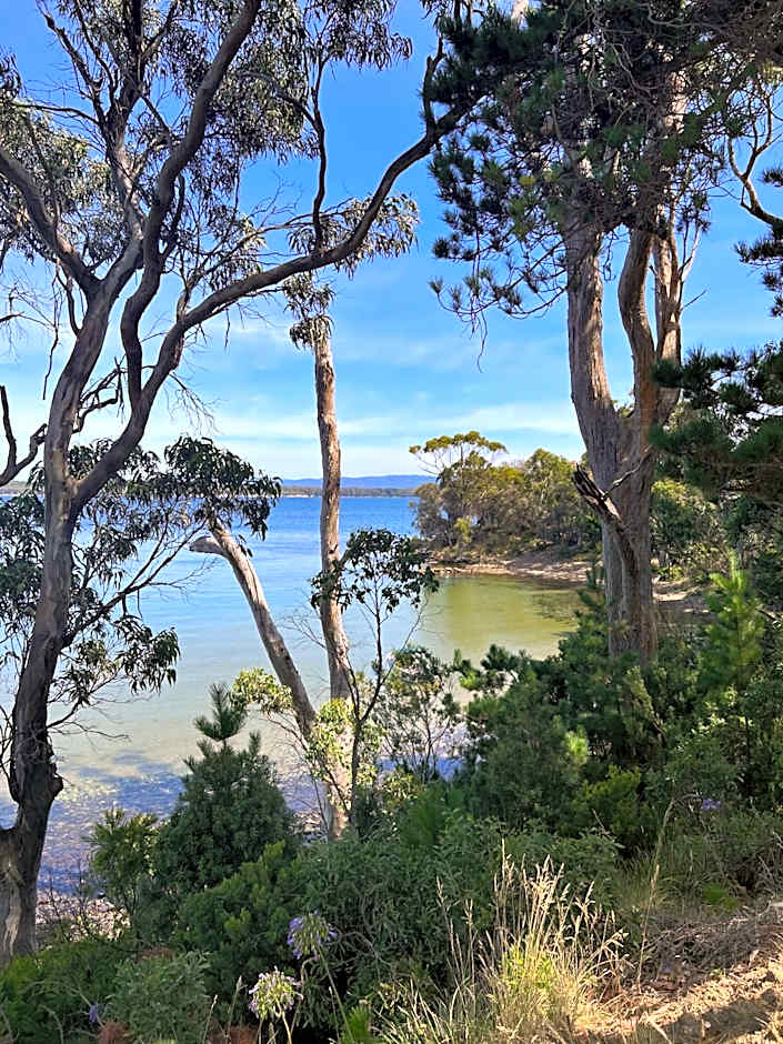 Bruny Island Escapes and Hotel Bruny