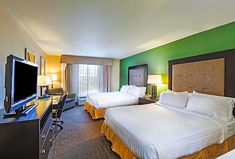 Standard Queen Room with Two Queen Beds