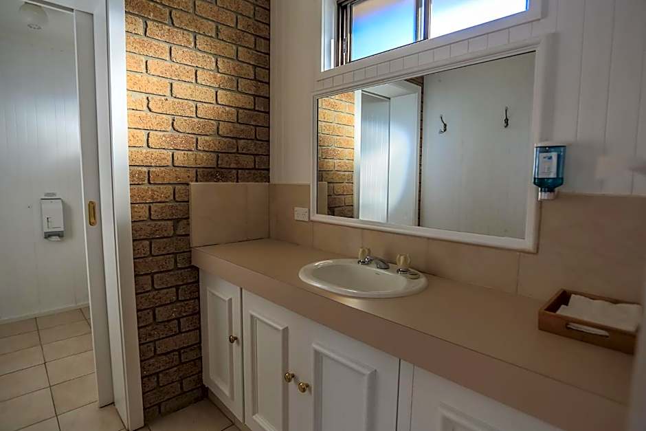 Mountain View Motor Inn & Holiday Lodges