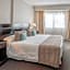 Plaza Real Suites Hotel