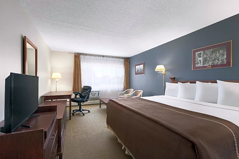Travelodge by Wyndham Calgary South
