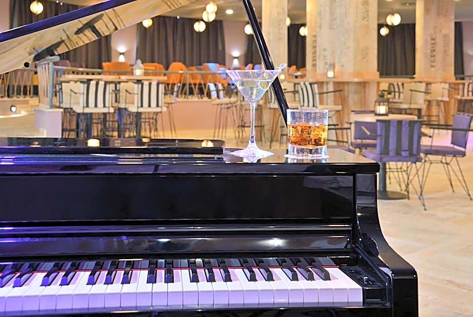 Sol Luna Bay - All Inclusive