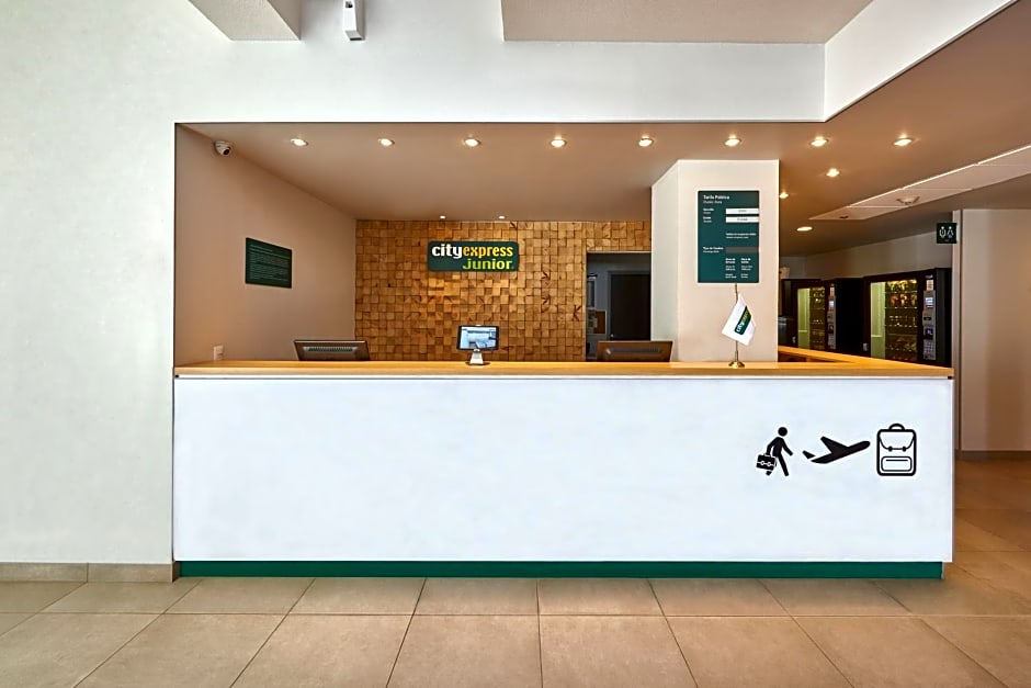 City Express Junior by Marriott Toluca Zona Industrial