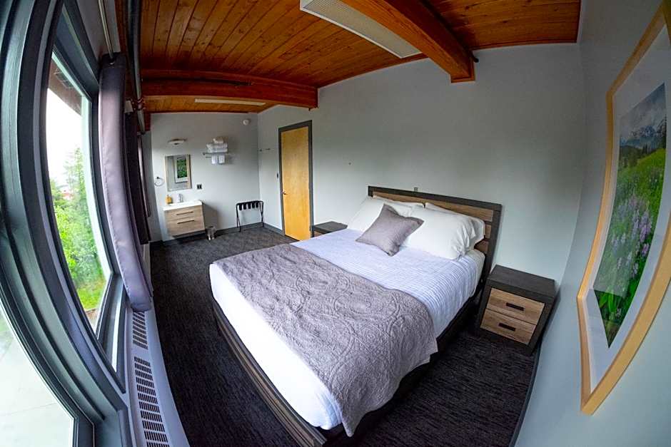 Seward Adventure Lodge