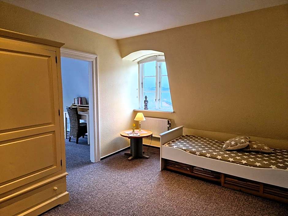 Hotel Fährhaus Niederkleveez