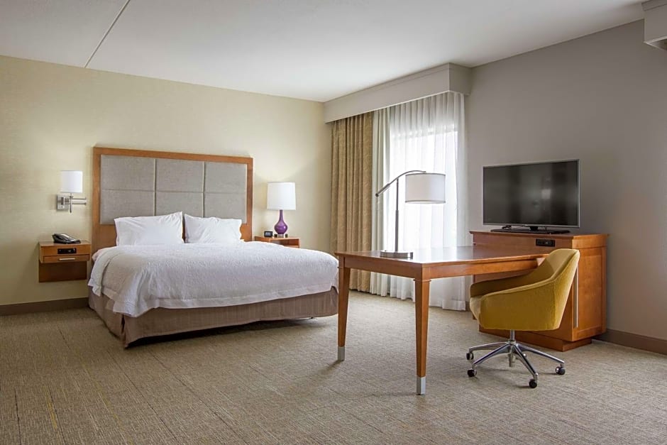 Hampton Inn By Hilton & Suites - Knoxville Papermill Drive, Tn