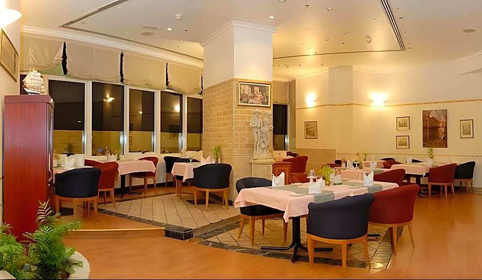 Grand Continental Flamingo Hotel