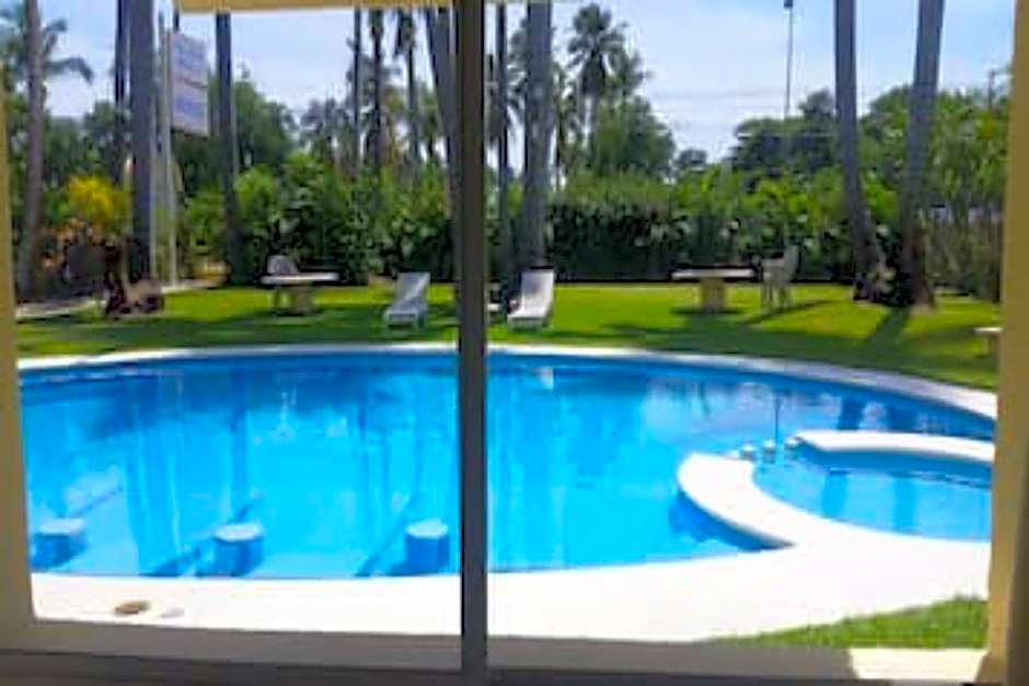 Capital O Hotel Los Caracoles