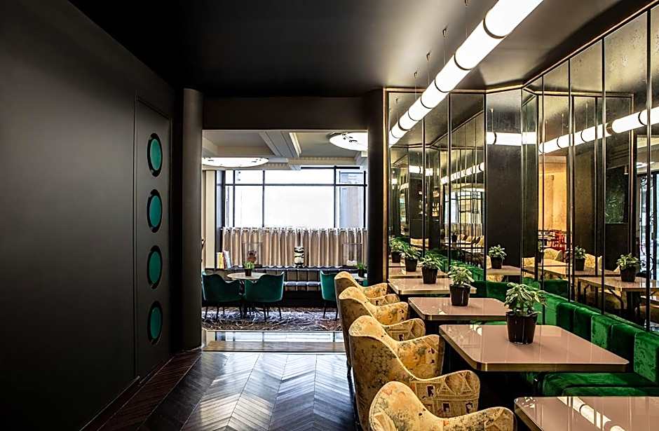 Hotel du Rond-Point des Champs-Elysees - Esprit de France