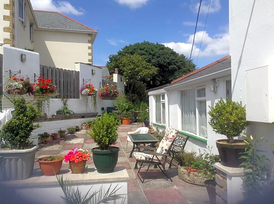 Drakewalls Bed And Breakfast