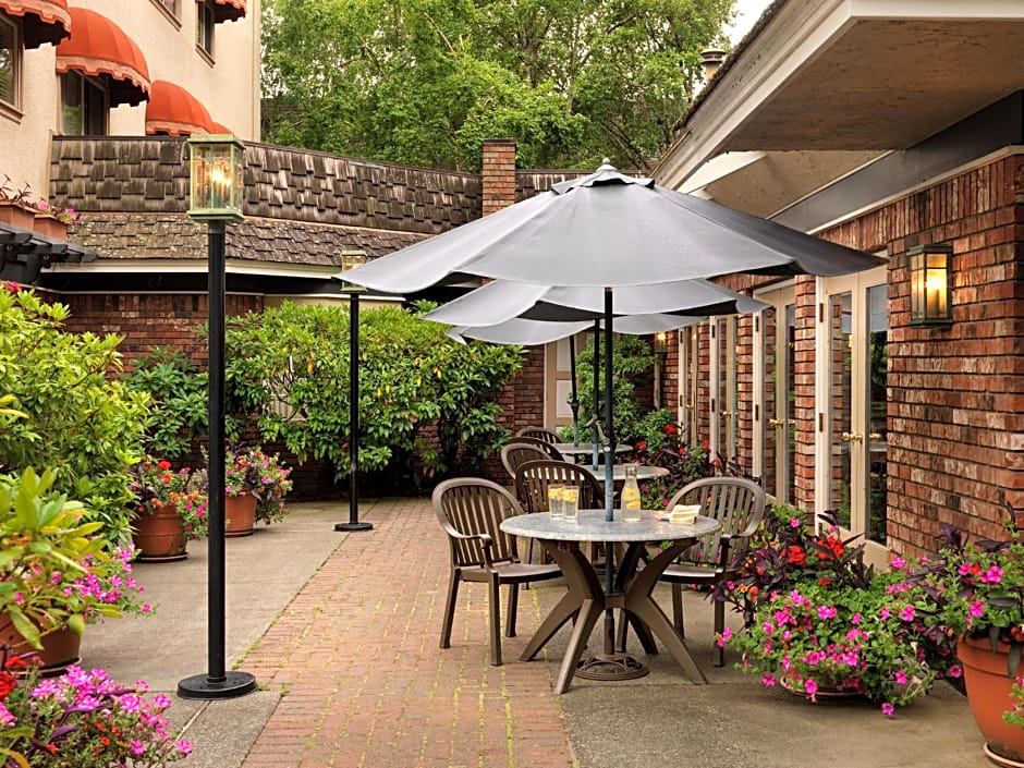 Royal Scot Suite Hotel