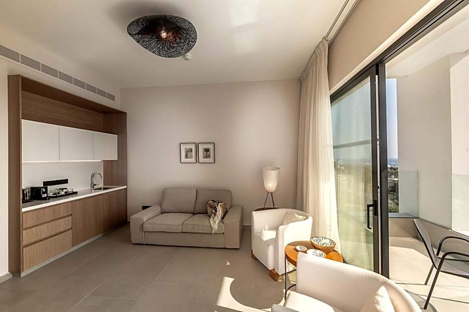 Anemi Hotel & Suites