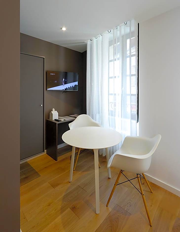 Les Maisons du Pont - Charme & Caractère